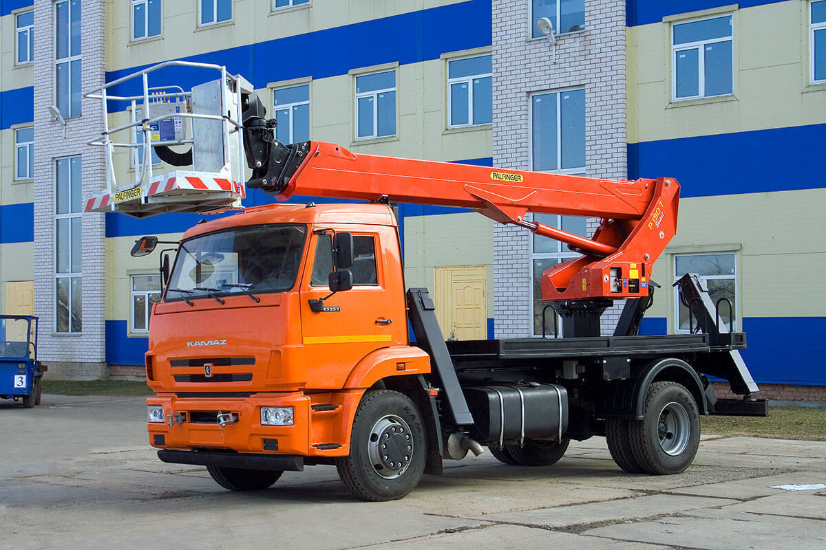 Почему стоит арендовать автовышку