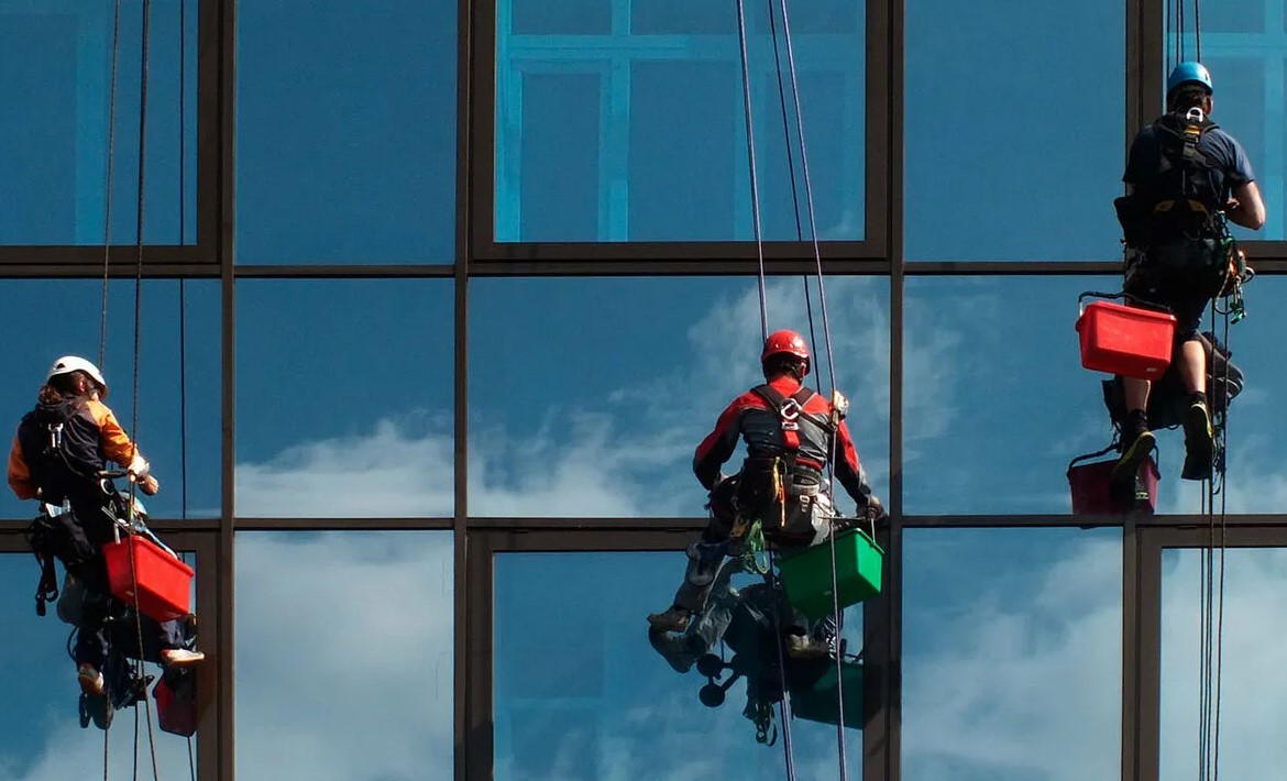 Виды работ промышленных альпинистов