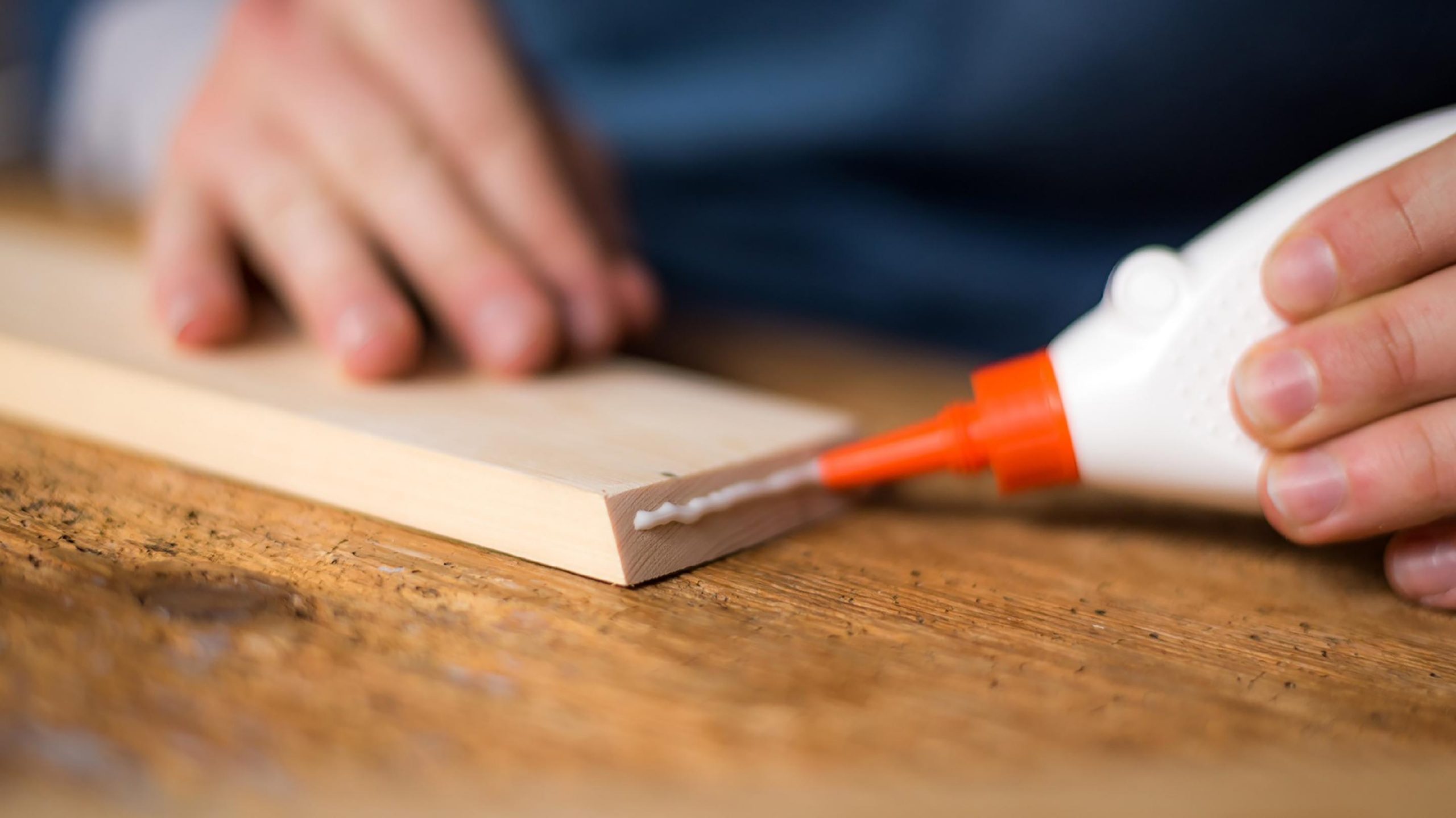 Как правильно выбрать клей для мебели