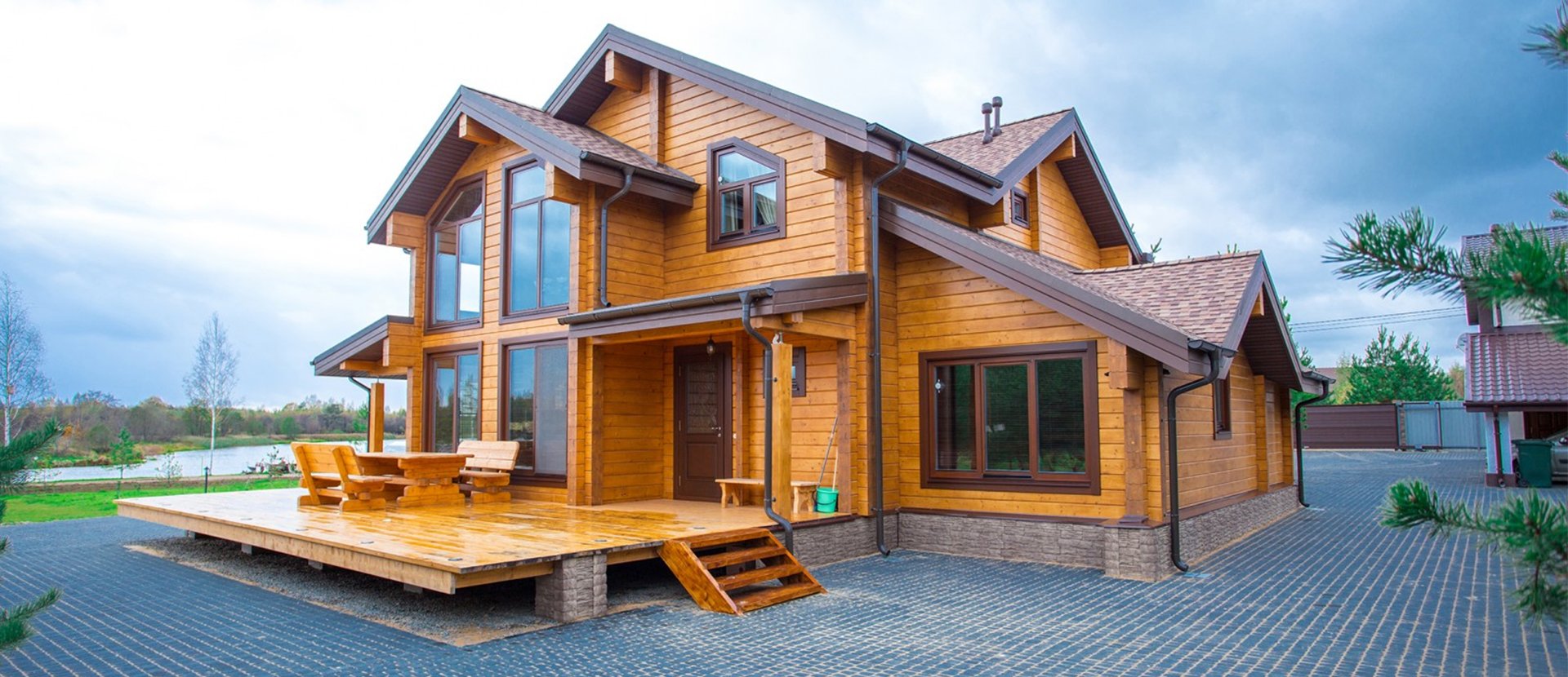 В чём преимущество домов из профилированного бруса