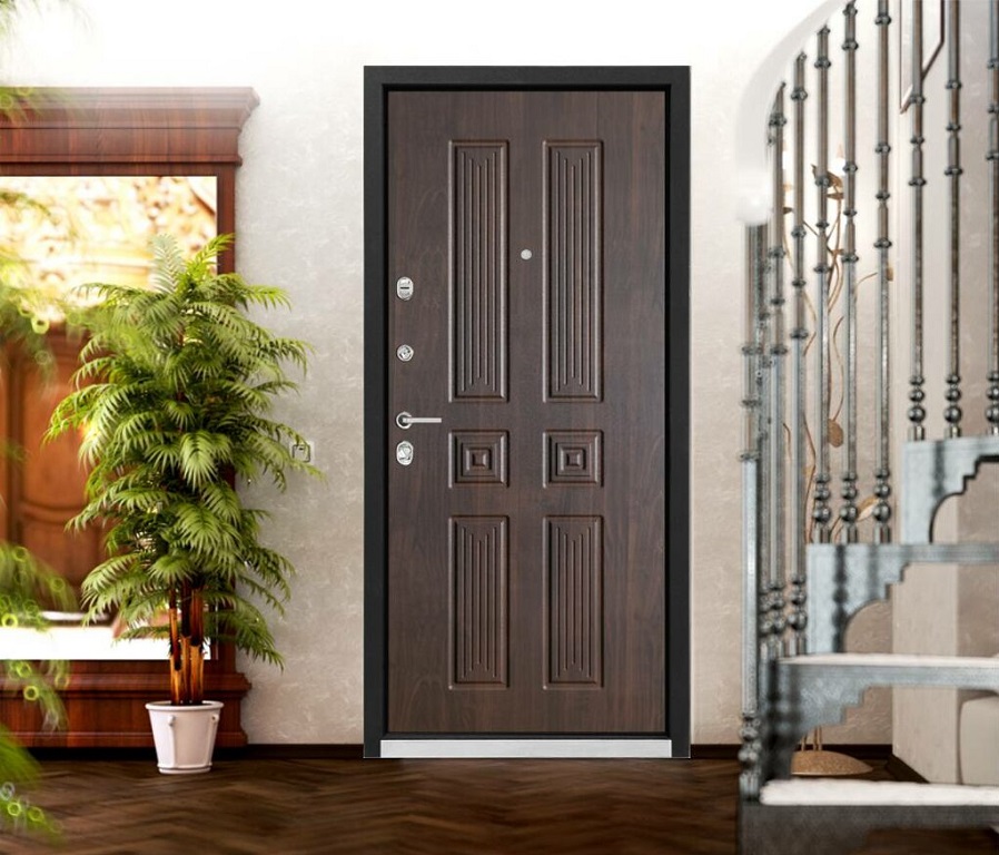 Отделка стальной двери