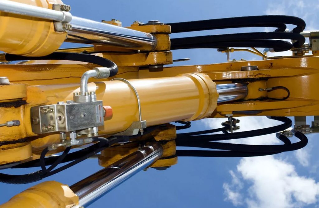 Ремонт гидравлических систем: в чём может быть проблема