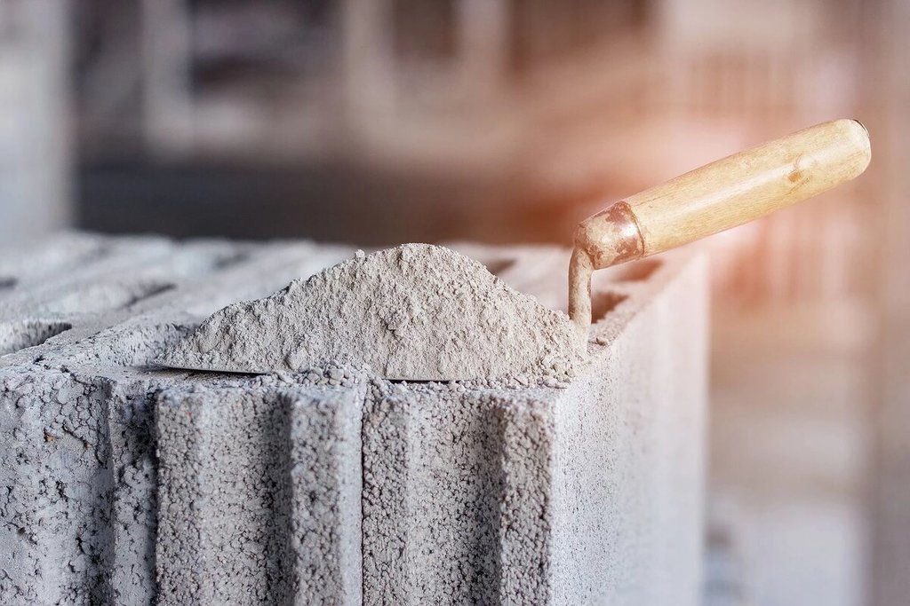 Приобрести сухие строительные смеси марки М 150 в компании Alex Stroy