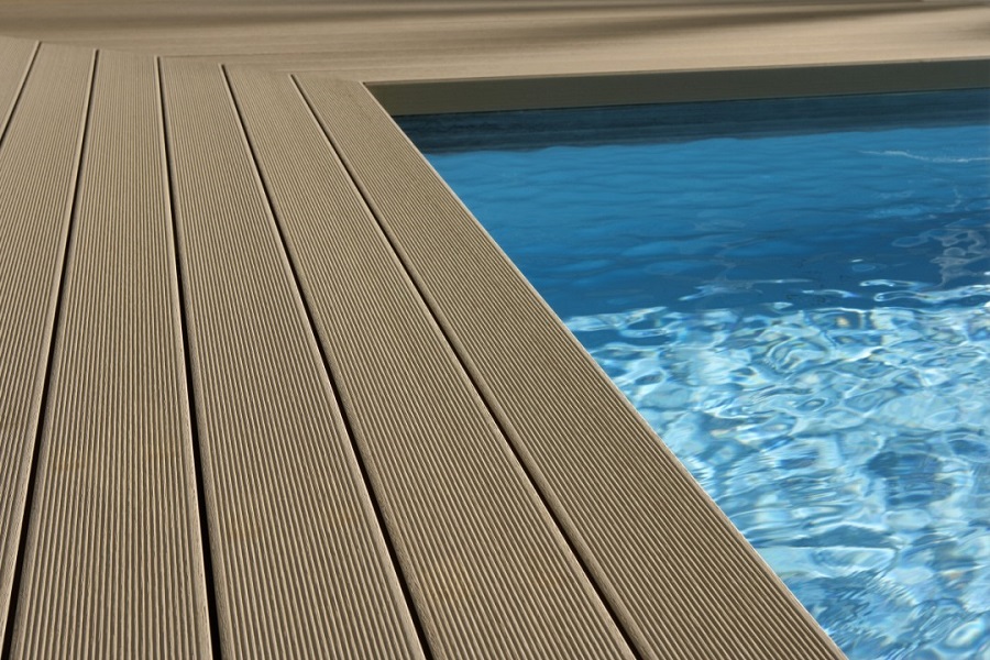 Почему стоить выбрать террасную доску из ДПК