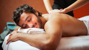 Проститутки: почему в Ростове к ним обращаются мужчины?