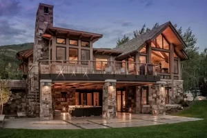 Из чего возводят современные коттеджи, преимущества каменных материалов.