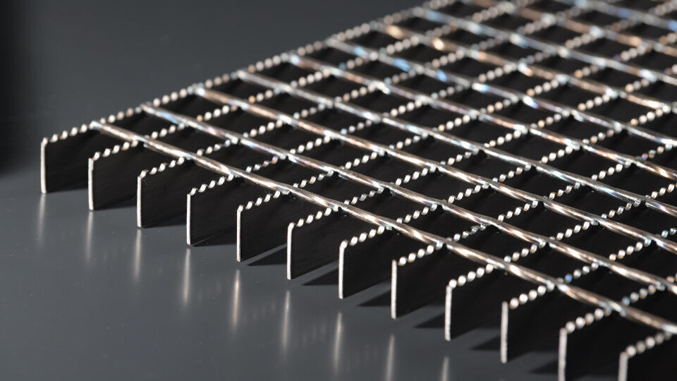 Исследование мира решеток: универсальность, долговечность и эффективность