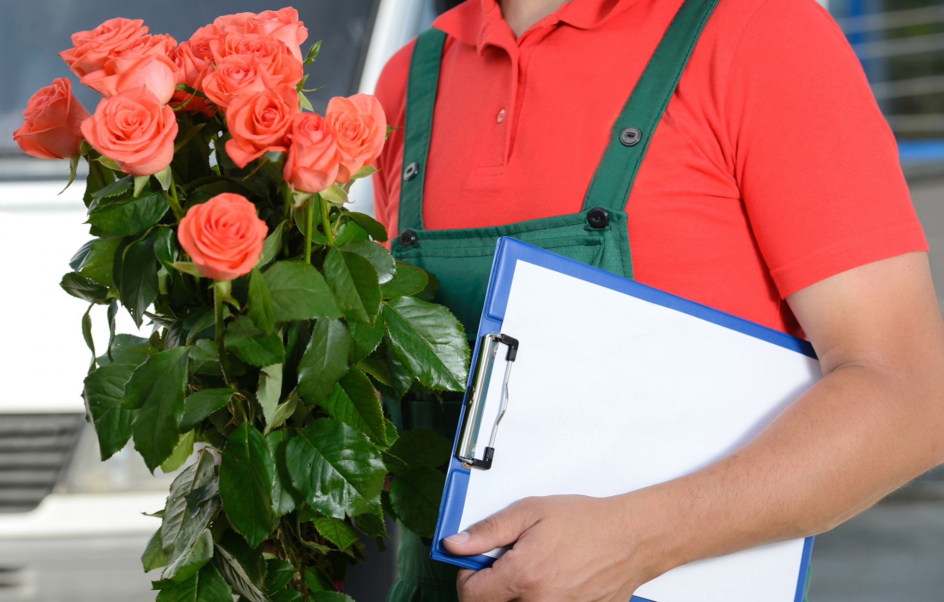 Удобство доставки цветов: цветущая радость у порога вашего дома