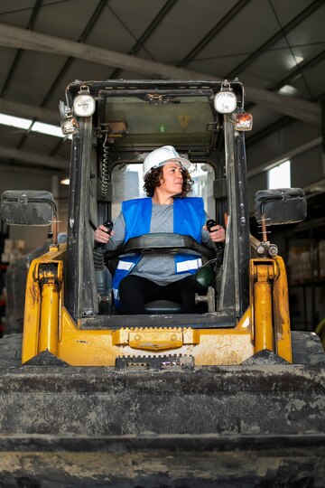 Фронтальный погрузчик в Алматы: его особенности и преимущества