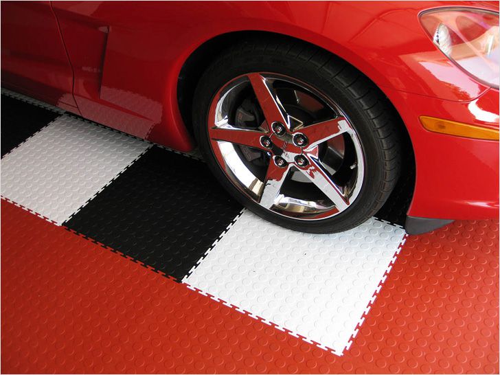 Модульная резиновая плитка для гаража