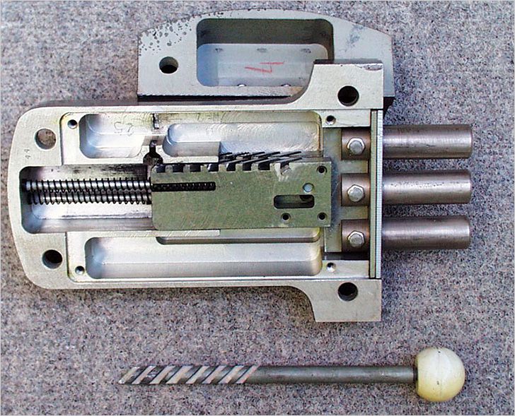 С реечным механизмом