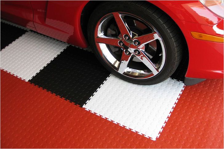 Резиновый пол для гаража