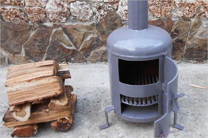 Буржуйка на дровах