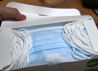 Борт МЧС с гуманитарной помощью вылетел в Китай