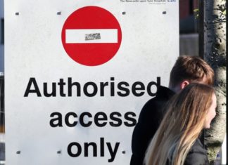 Число заражённых коронавирусом в Великобритании возросло до восьми