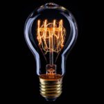 Почему часто перегорают лампочки