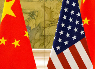 Китай оценил обвинения в адрес России о дезинформации по коронавирусу