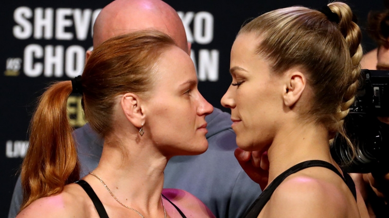 Шевченко нокаутировала Чукагян и защитила титул чемпионки UFC в наилегчайшем весе