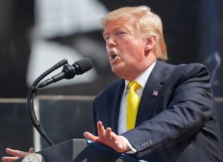 Трамп заявил о планах поставить Индии вертолёты на $3 млрд