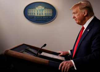 Белый дом: Трамп скорбит в связи со смертью полицейского Капитолия