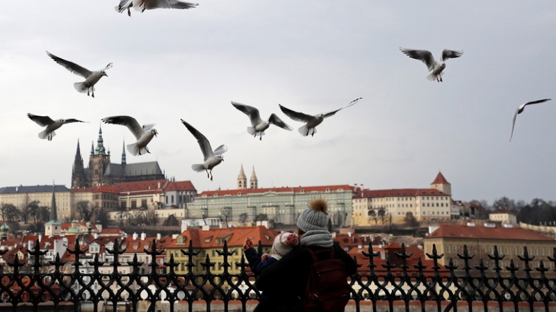 Чехия стала страной с наибольшим уровнем распространения COVID-19 в ЕС