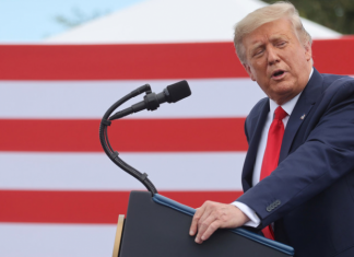 Цукерберг заявил о продлении блокировки аккаунтов Трампа в соцсетях