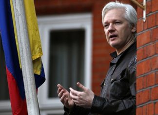 Французский депутат предложила предоставить Ассанжу медпомощь