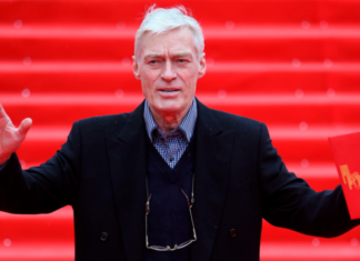 Актёр Борис Щербаков опроверг сообщения о заболевании коронавирусом