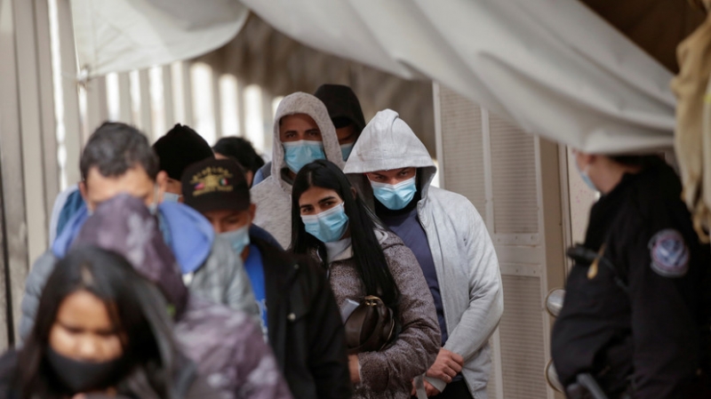 Байден планирует повысить лимит на приём беженцев в США