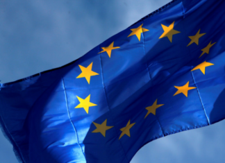 ЕС намерен координировать политику в отношении России вместе с США и Британией