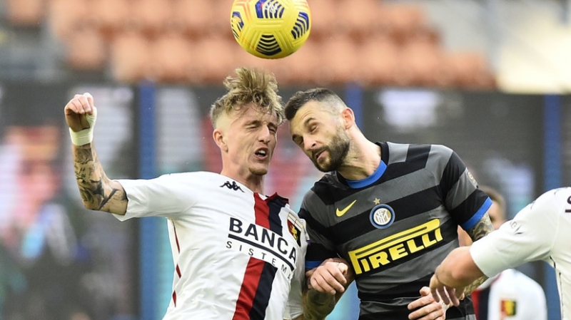 «Интер» разгромил «Дженоа» и одержал пятую победу подряд в Серии А