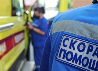 Из-за пожара в пятиэтажном здании в Сочи госпитализированы два человека