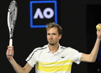 Медведев стал третьей ракеткой мира