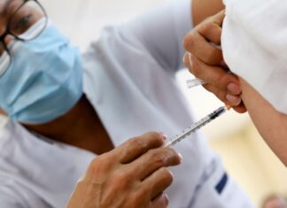 Меркель: лидеры ЕС согласны с необходимостью сертификатов вакцинации