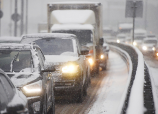 Пробки в Москве достигли девяти баллов