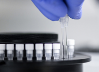 Роспотребнадзор назвал условия допуска иностранных студентов в вузы