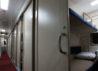 Россияне назвали категории самых неприятных попутчиков