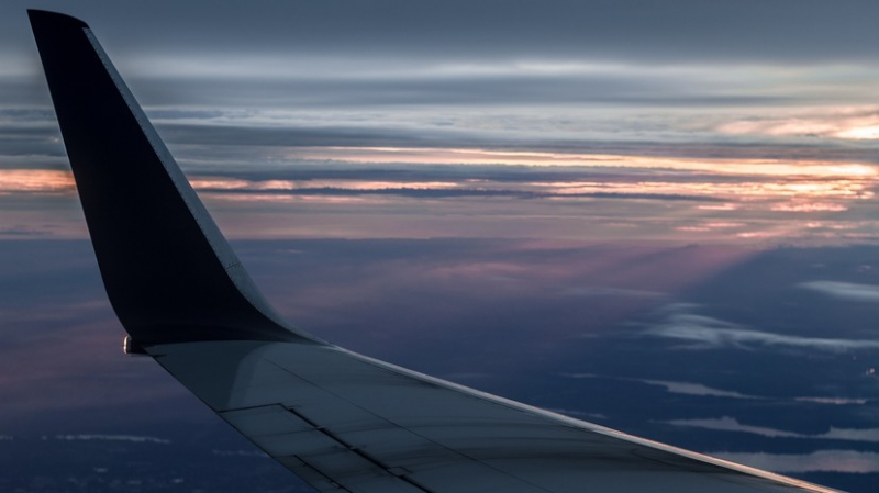 Три человека пострадали при жёсткой посадке самолёта во Франции