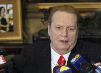 Умер создатель журнала Hustler Ларри Флинт