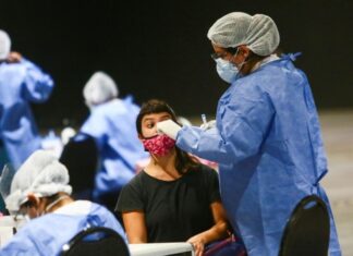 В Аргентине за сутки зафиксировали более семи тысяч случаев COVID-19