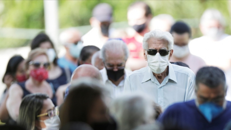 В Бразилии за сутки выявили почти 57 тысяч заболевших коронавирусом