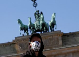 В Германии за сутки выявили более 11 тысяч случаев коронавируса