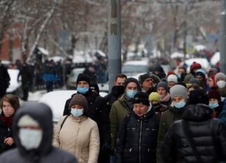 В Госдуме предложили выдворять задержанных на несанкционированных акциях иностранцев