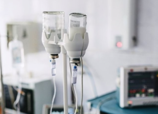 В Каспийске 21 человека госпитализировали с признаками отравления