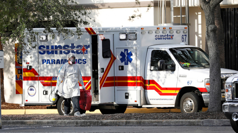 В США за сутки выявили более 52 тысяч случаев коронавируса