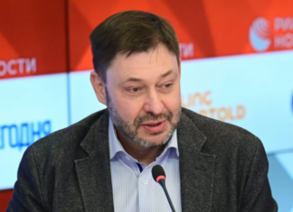 Вышинский поддержал пикетом русскоязычные СМИ в Латвии