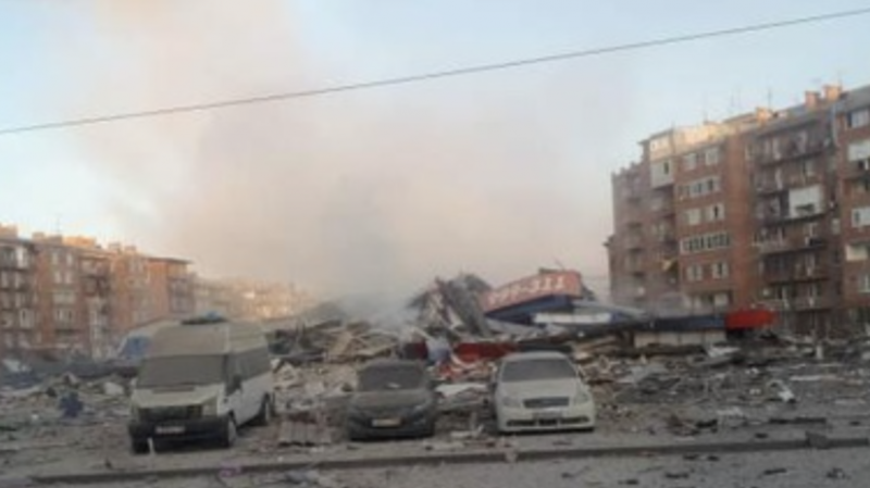 Взрыв газа мог стать причиной ЧП в супермаркете во Владикавказе