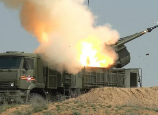 ЗРПК «Панцирь» отразил атаку беспилотников на учениях в Крыму