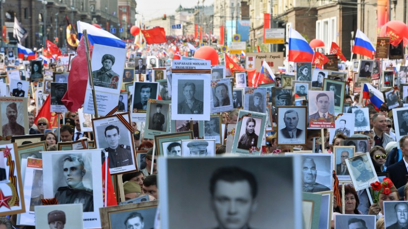 «Бессмертный полк» готовятся провести в онлайн-формате и очно