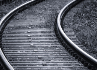 Более 20 вагонов сошли с рельсов в Забайкальском крае